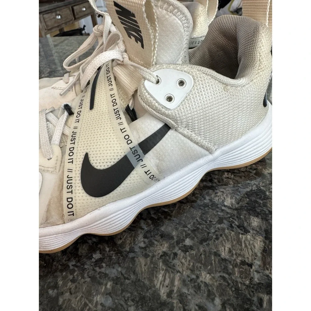 Nike React Hyperset White Black Gum Women's Sz‎ 7.5 Volleyball Shoes CI2956-100